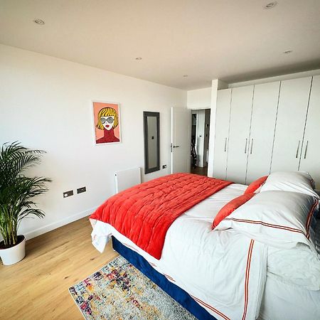 Stunning Beach Front Apartment With Sea Views, Free Parking & Balcony Ramsgate Exterior foto